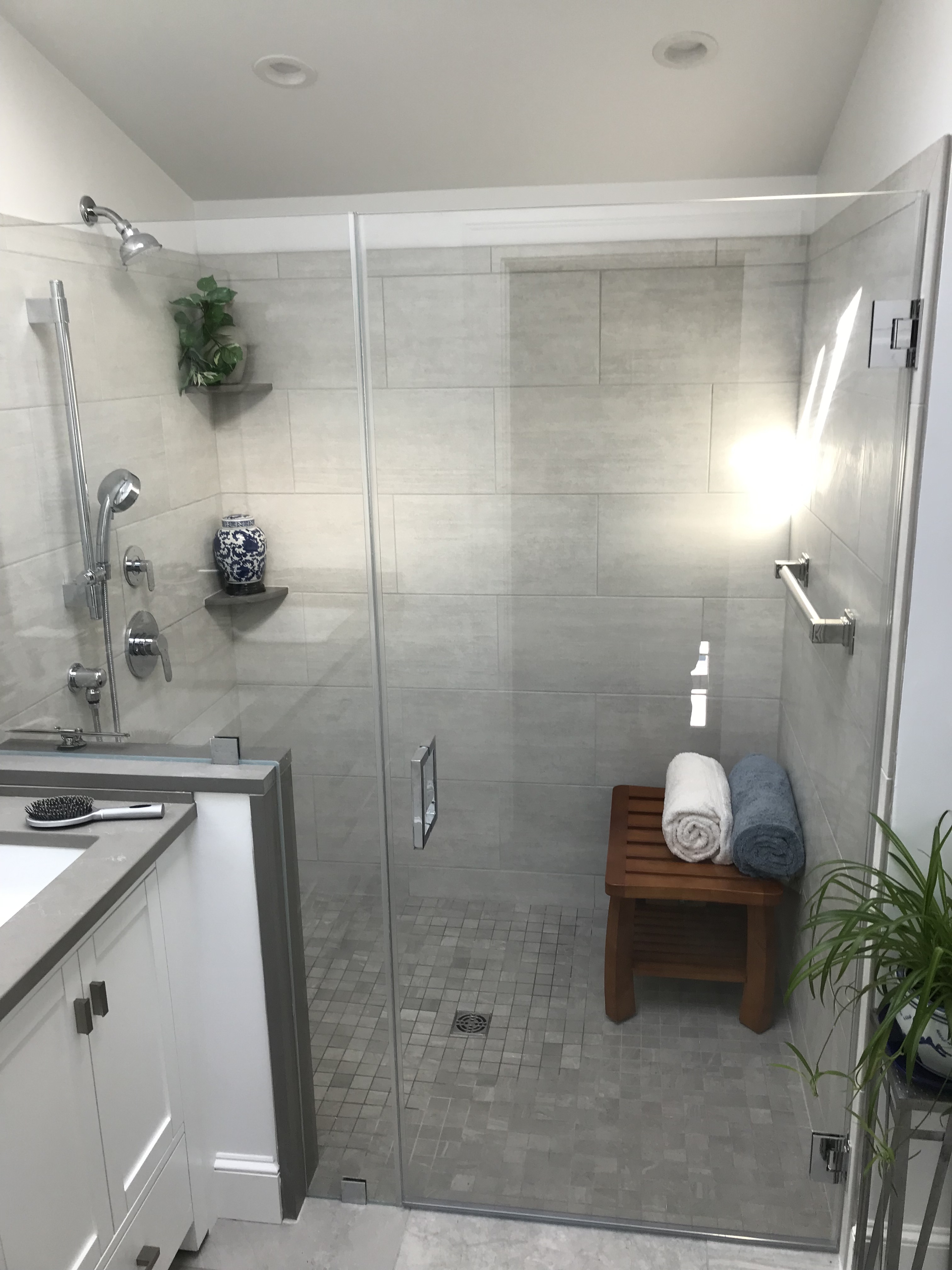 minimalistic shower